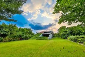 One 90 by the golf@kensville - Bavla