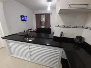 Kitnet Guarujá Pitangueiras (sem garagem)