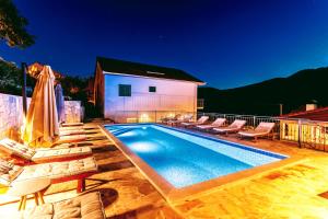 Villa Marija with heated pool