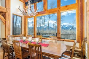 Five-Bedroom Holiday Home room in Quakey Lane 241 - Strong Elk