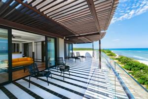 Ocean Coral Spring Resort -Inclusive