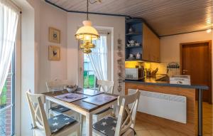 Amazing Apartment In Friedrichskoog With Wifi
