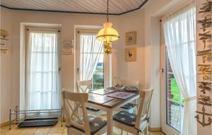 Amazing Apartment In Friedrichskoog With Wifi