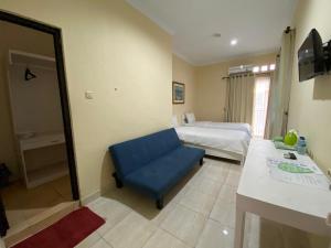 Omah Inap D24 Syariah near Universitas Aisyiah Yogyakarta Mitra RedDoorz