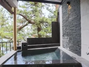 イサナ リゾート (ISANA Resort)