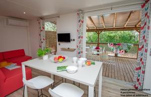 Campings Camping International d'Aups : photos des chambres