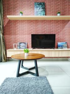 Happy Family,I-City Block C, Shah Alam # 2R2B# FREE WIFI & PARKING
