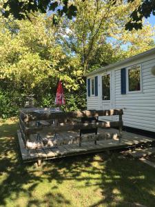 Campings Camping La Bernede : photos des chambres