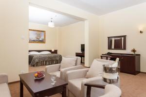 Superior Double Room room in Hotel Robert's Port