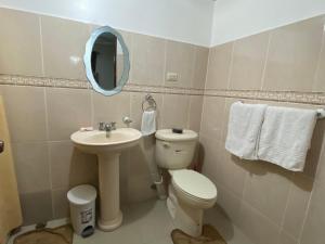 1Dom Rep - Huge cozy 3 bedrooms - close totransportation Jacobo Majluta - Residencial Paradise V Colina Arroyo 1