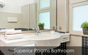 Chambre Quintuple Supérieure (2 Adultes + 3 Enfants)
