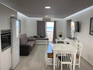 Borda d`Água, Praia da Oura