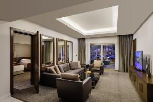 Dusit Suite room in Dusit Thani LakeView Cairo