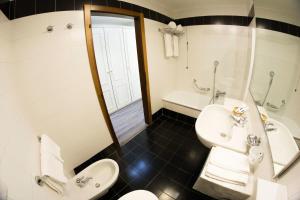 Chambre Double ou Lits Jumeaux Supérieure - Vue sur Lac