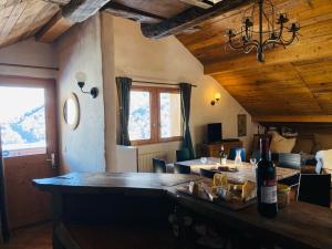 Appartements Charming chalet 100m2, Heart of the 3 vallees, Meribel, Les Allues : Appartement 2 Chambres