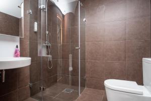 City Centre Sky View Apartment on 27th Floor