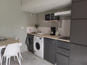 Appartements Tiny-house chez l'habitant Pessac, piscine chauffee : photos des chambres