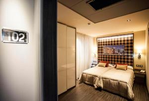 Twin Room with Parking room in Hostal Barcelona