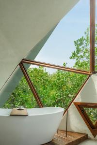 Mamasan Treehouses & Cabins