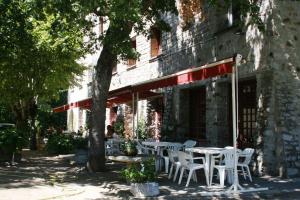 Hotel Hôtel - Pub Le Petit Bosquet Santo-Pietro-di-Venaco Frankreich