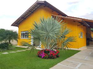 BELA CASA TERREA PRAIA LAGOINHA, UBATUBA com piscina, Ar condicionado, churrasqueira, forno a lenha, wifi
