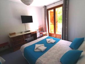 Hotels Auberge Du Riou : photos des chambres