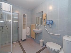 Hotels Hotel du Vigan : photos des chambres