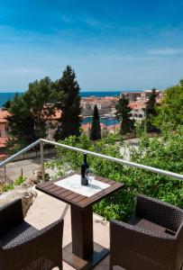 Lora studio sea & OldTown view with parking