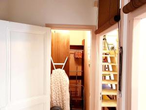 Wonderful heart of Nice, AC, 15" sea