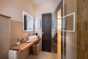 Villa Mannus - Splendida villa vista mare con piscina img14