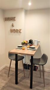 Appartements Home&Work301 - HYPERCENTRE - fibre et parking a proximite : photos des chambres