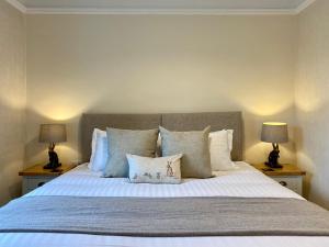 Standard King Room room in Harts Head Hotel