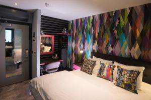 Club Room (FREE GYM & POOL ACCESS) room in Village Hotel Southampton Eastleigh