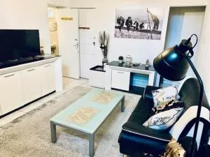 MAISON 2 CHAMBRES - LILLE - 4 PERS - 300m METRO - Villeneuve d'Ascq