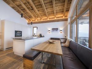 Luxury chalet near a small slope