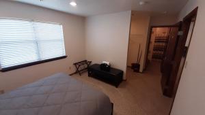 Near to OUHSC Hospitals-Garage Studio