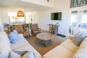 Beachside Cottage - Island of Palms