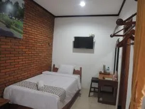 Dalem Sudarno Syariah by Ndalem Beong - 马格朗