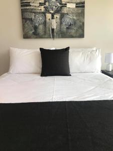 Guiding Star Motel & Hotel