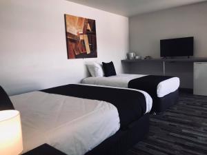 Guiding Star Motel & Hotel