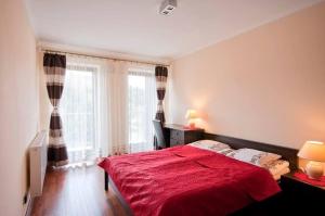 Tęczowe Wzgórze Apartament Rubinowy