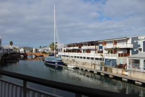 18 Quay West, Waterfront