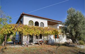 Stunning home in Eretria with 5 Bedrooms Evia Greece