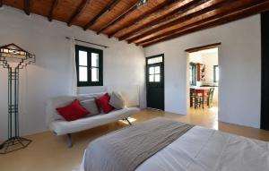 Santa Maria Studio 5 mins from the beach Paros Greece