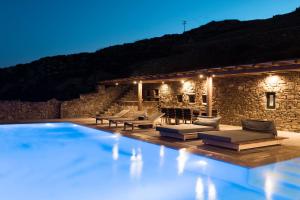 The Crown Estate in Psarou by Divine Property SA Myconos Greece