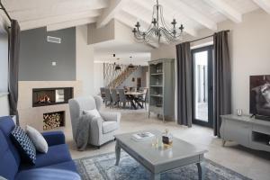 Villa Edoardo by Villas Holiday