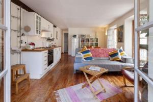 Appartements Sunny 1-Bed apartment in lovely mountain village : photos des chambres
