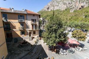 Sunny 1-Bed apartment in lovely mountain village