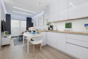 Apartment with Shower room in Apartamenty Gardenia Seaside by Renters