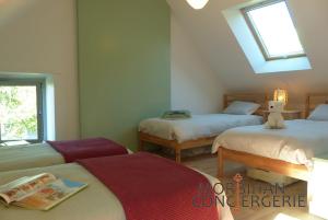 Maisons de vacances Belle longere en campagne a Larmor Baden : photos des chambres